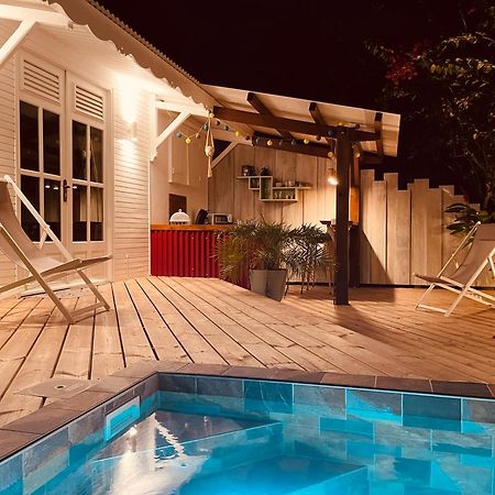 Les Coulirooms - Suite Avec Jacuzzi Et Grande Terrasse Sainte-Anne  Exterior photo
